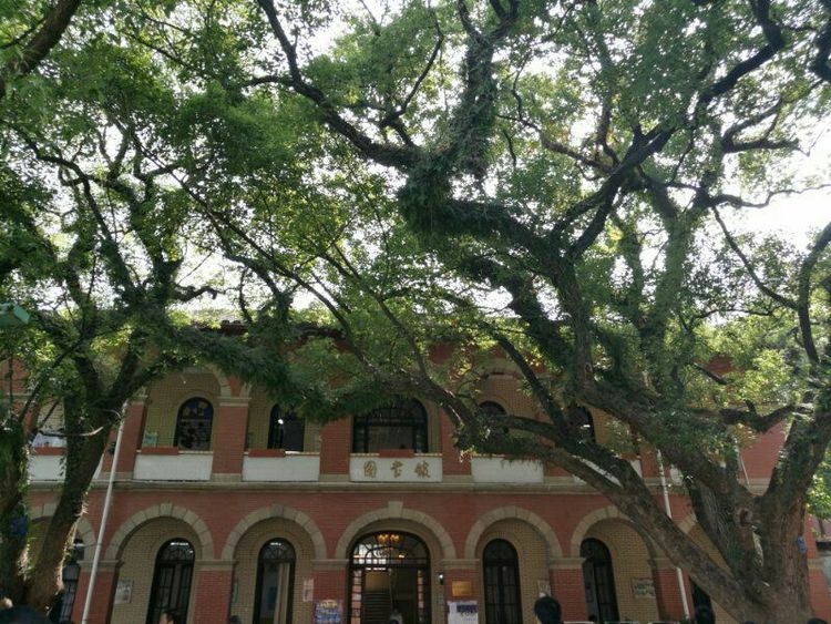 4学校考察1.jpg