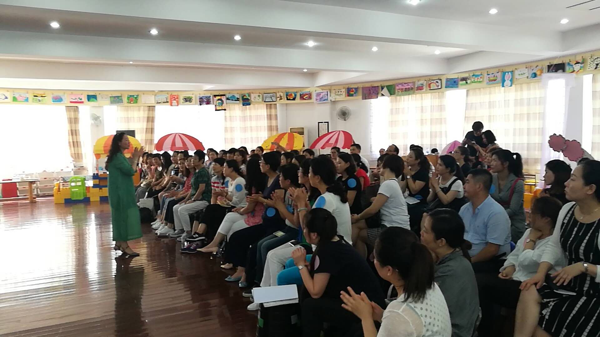 5学校考察2.jpg